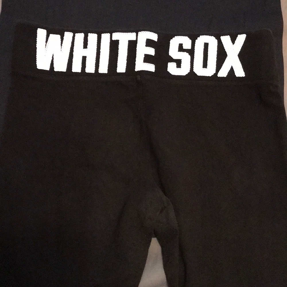 Chicago White Sox crop yoga pants